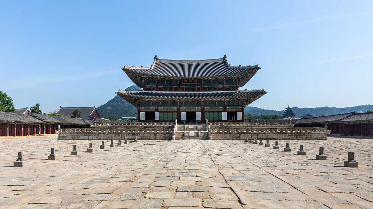Geunjeongjeon Hall at Gyeongbokgung Palace in Seoul — South Korea visa guide